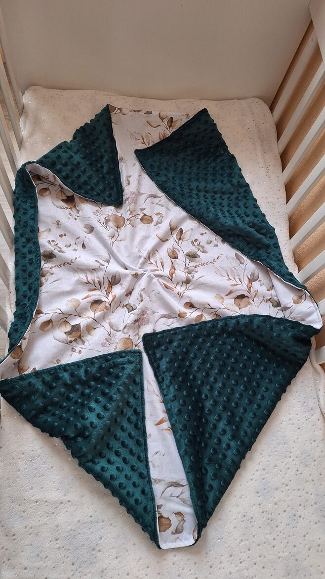 Sedziņa/ minky + kokvilna/smaragda+lapiņas/75*100 cm