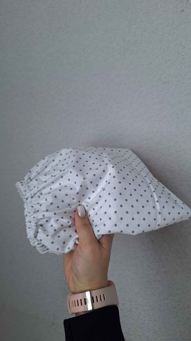 Ratu palags/kokvilnas/punktiņi uz balta