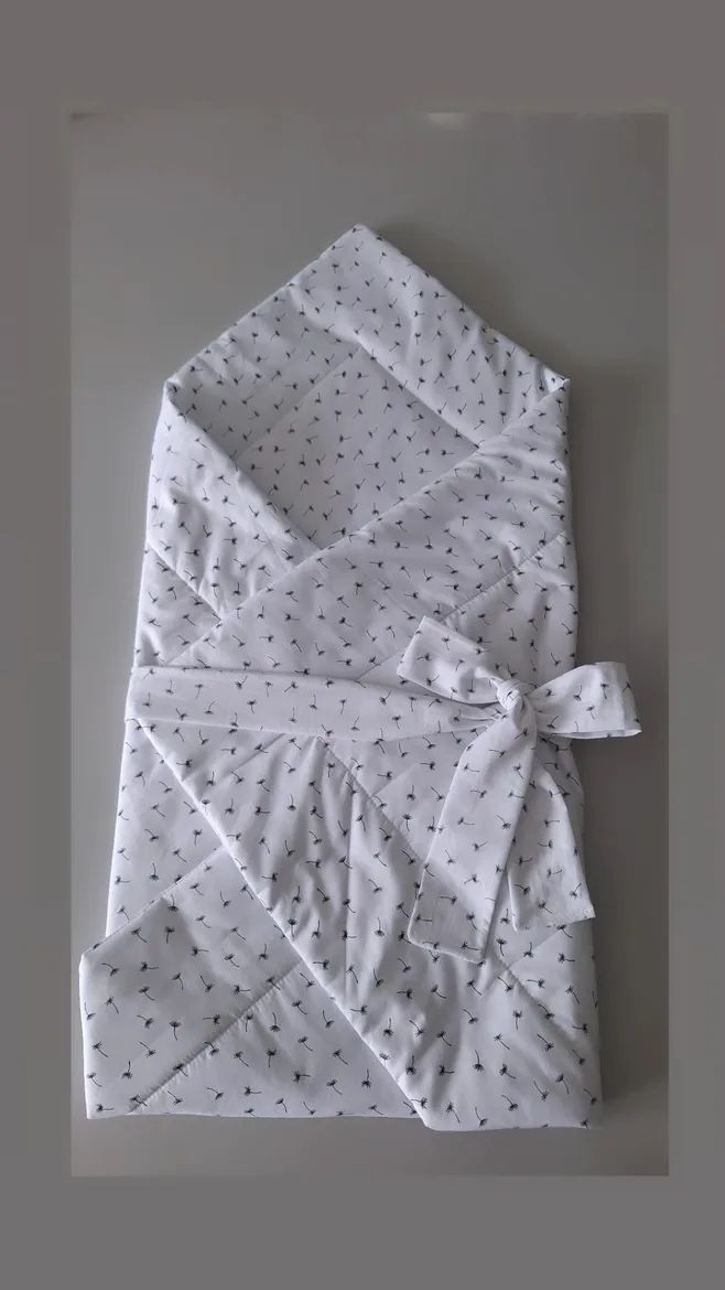 Ietīšanas-aplokšņu tipa sedziņa/70*70 cm/pūciņas/gatavā