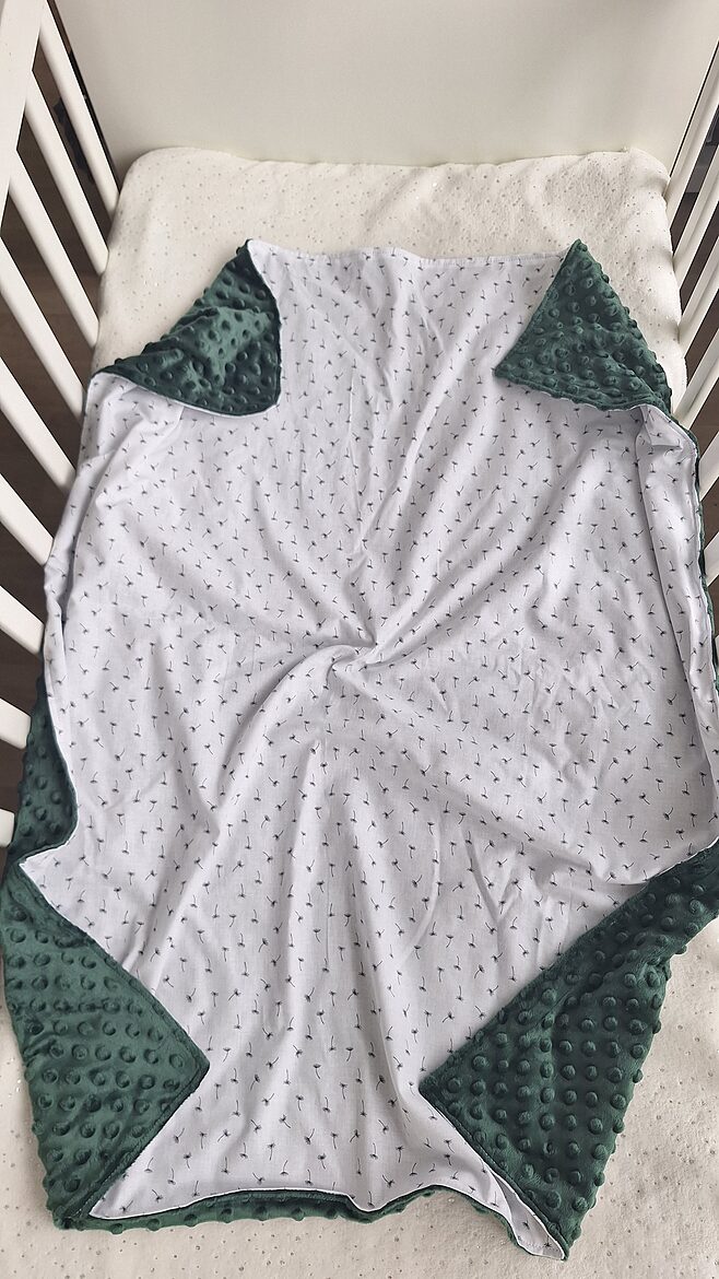 Minky+ kokvilnas sedziņa/smaragds + pūciņas/75*100 cm/gatavā