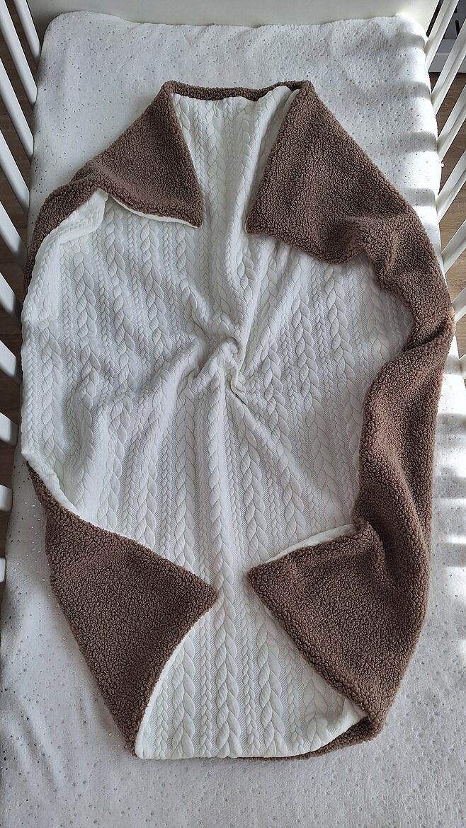Pītais + teddy sedziņa/silti balts+ šokolādes/70*100 cm/gatavā
