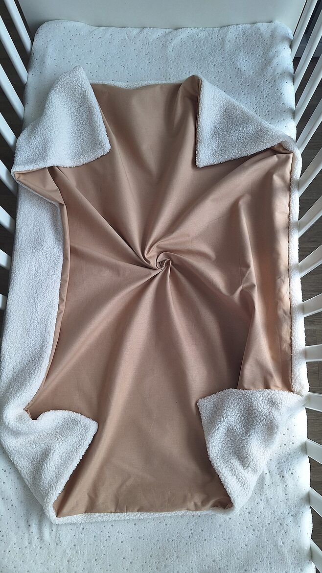 Teddy un kokvilnas/balts+ bēšs/70*100 cm/gatavā