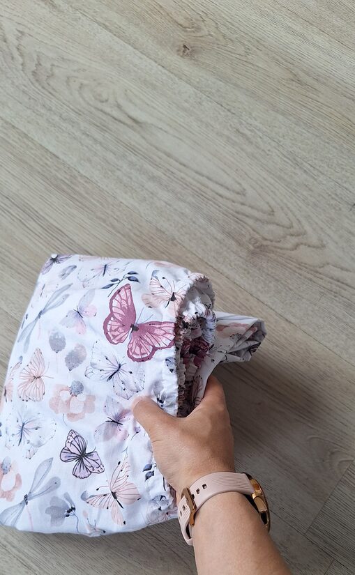 Palags/gultiņām un šūpuļiem/taureņi