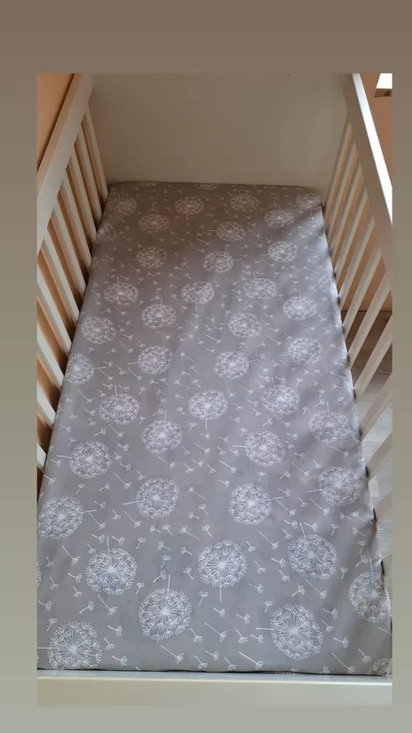 Palags gultiņai 70*140 cm /pūkas uz pelēka