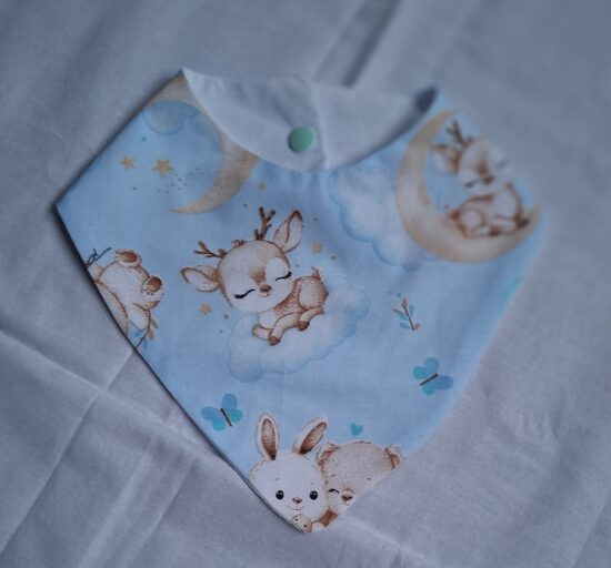 Lacīte/briedīši uz zila