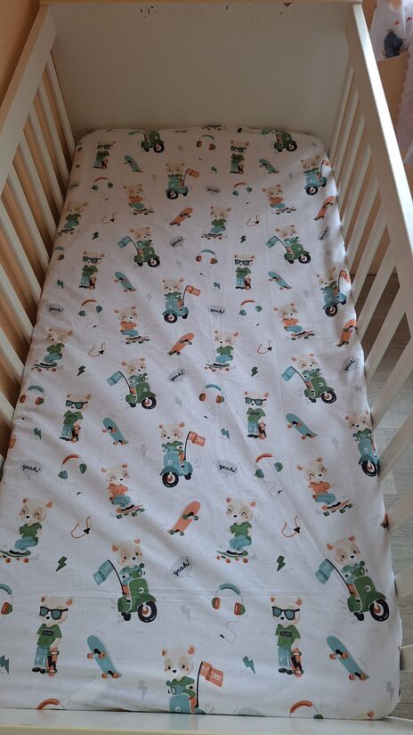 Palags gultiņai  60*120 cm /lācis uz skrituļdēļa