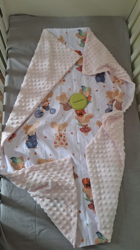 Minky + kokvilna/viegli rozā + pelītes/75*100 cm