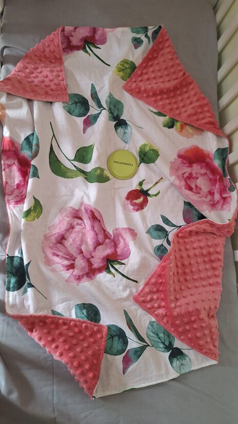 Minky + kokvilna/koraļļu + peonijas/75*100 cm