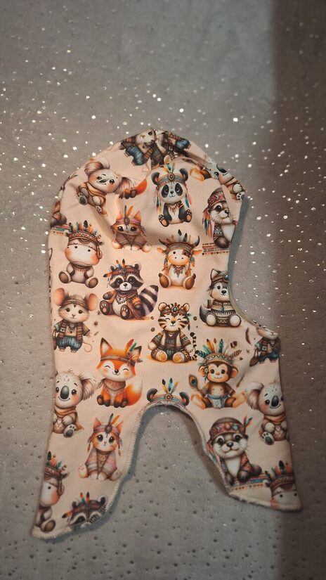 Ķivercepure/zoo + bēšs plānā odere /pavasara-rudens/52-54 cm/gatavais