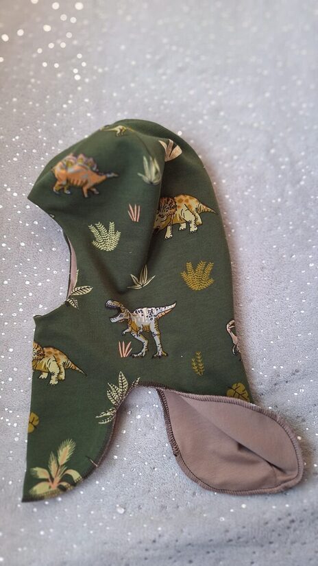 Ķivercepure/dino + brūns plānā odere /pavasara-rudens/48-50 cm/gatavais