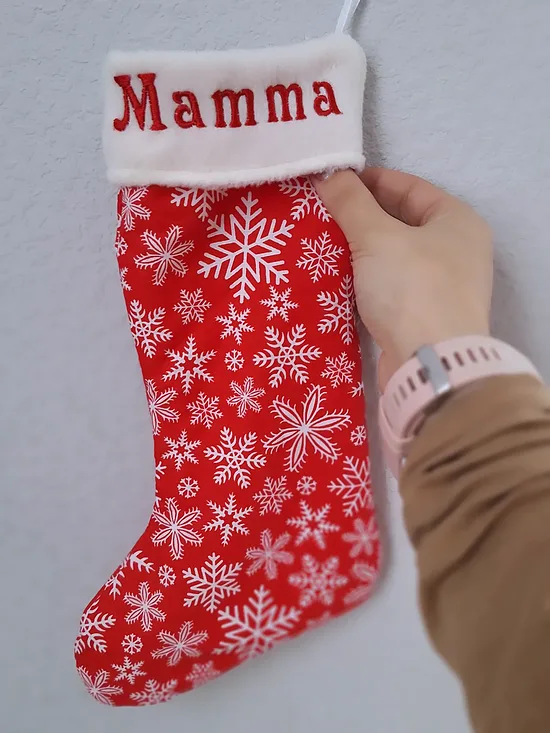 Ziemasvētku zeķe/ar vārda/ ar izšuvuma