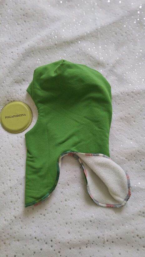 Ķivercepure/ābolu zaļš + balta flīsa odere /ziemas/48-50 cm/gatavais