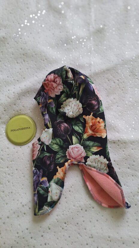 Ķivercepure/ziedi + rozā flīsa odere /ziemas/48-50 cm/gatavais