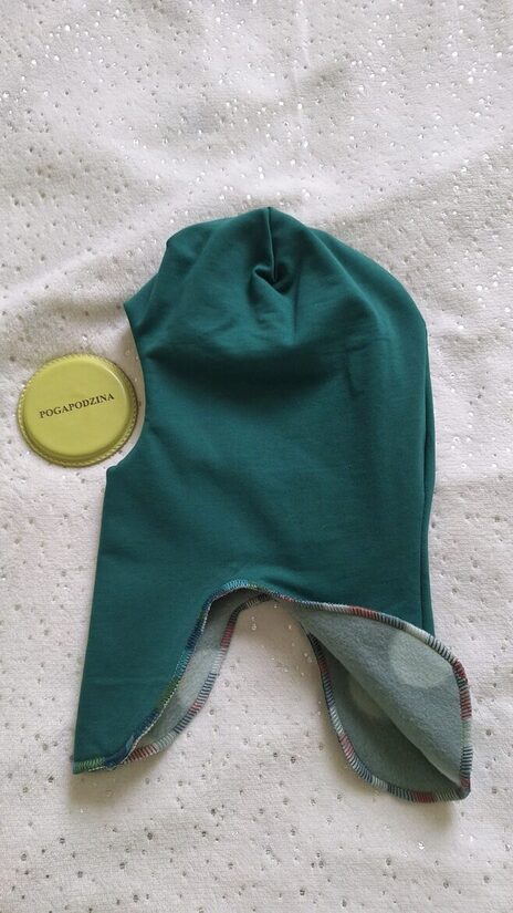 Ķivercepure/smaragda + punktiņi flīsa odere /ziemas/52-54 cm/gatavais