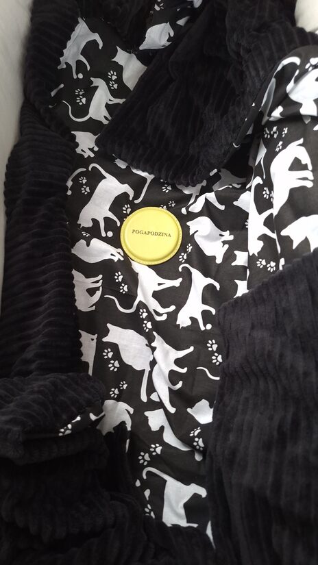 Rievotais minky+ kokvilnas/melns + kaķēni /100*150 cm