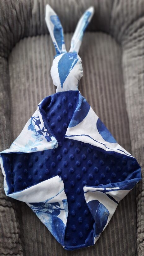 Minky un kokvilnas / zils + lapiņas