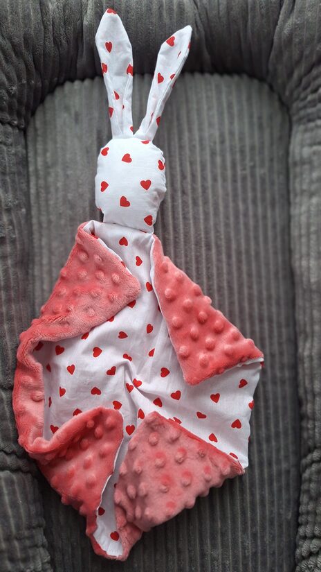 Minky un kokvilnas / koraļļu + sirsniņas