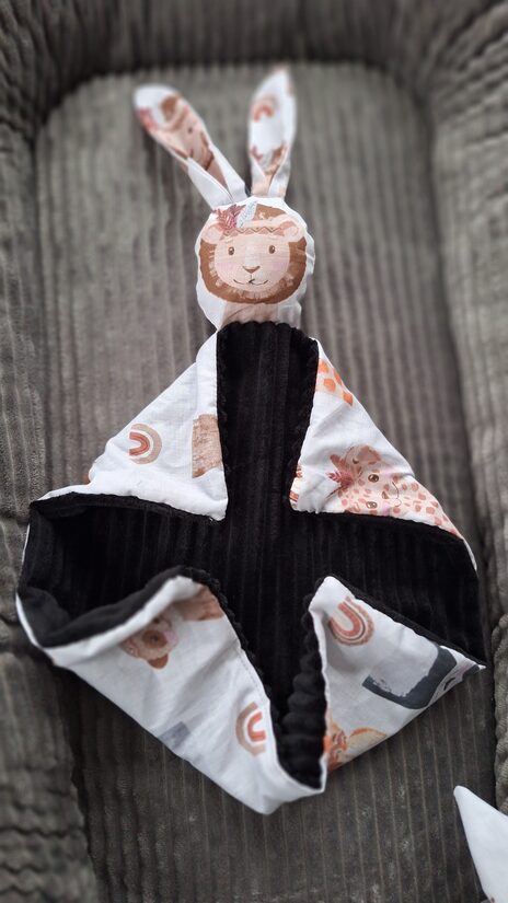 Rievotais minky + kokvilna / melns + zoo