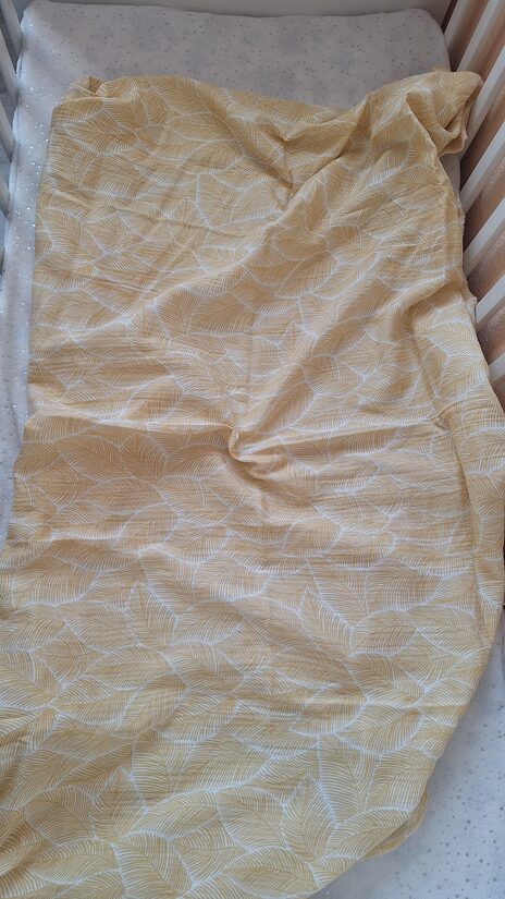 Muslīna sedziņa/ dzeltenas lapas/ 100*130 cm/