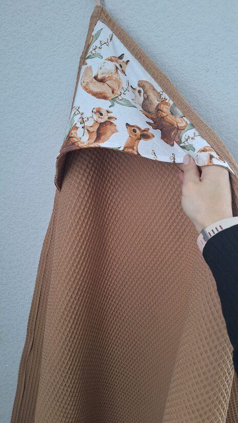 Dvielis ar kapuci/brūns/vafeļaudums