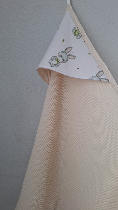 Dvielis ar kapuci/vaniļas/vafeļaudums