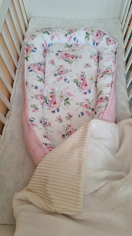 Kokvilnas ligzdiņa/rozā + ābeļziedi