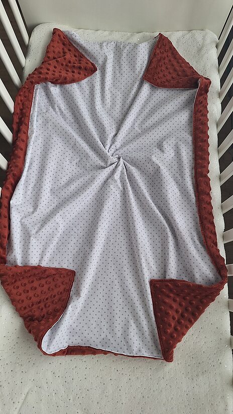Minky + kokvilna/ rūsas + punktiņi/75*100 cm/gatavā